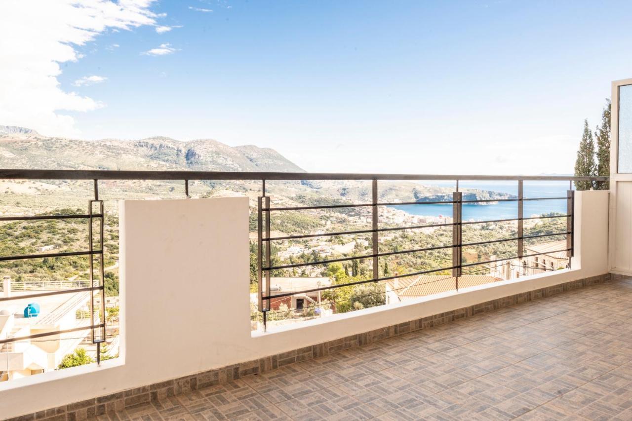 Apartments Aneta'S House Himare Esterno foto